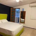 Espaciosa,Centrica Y Bonita Casa, 10 Personas
