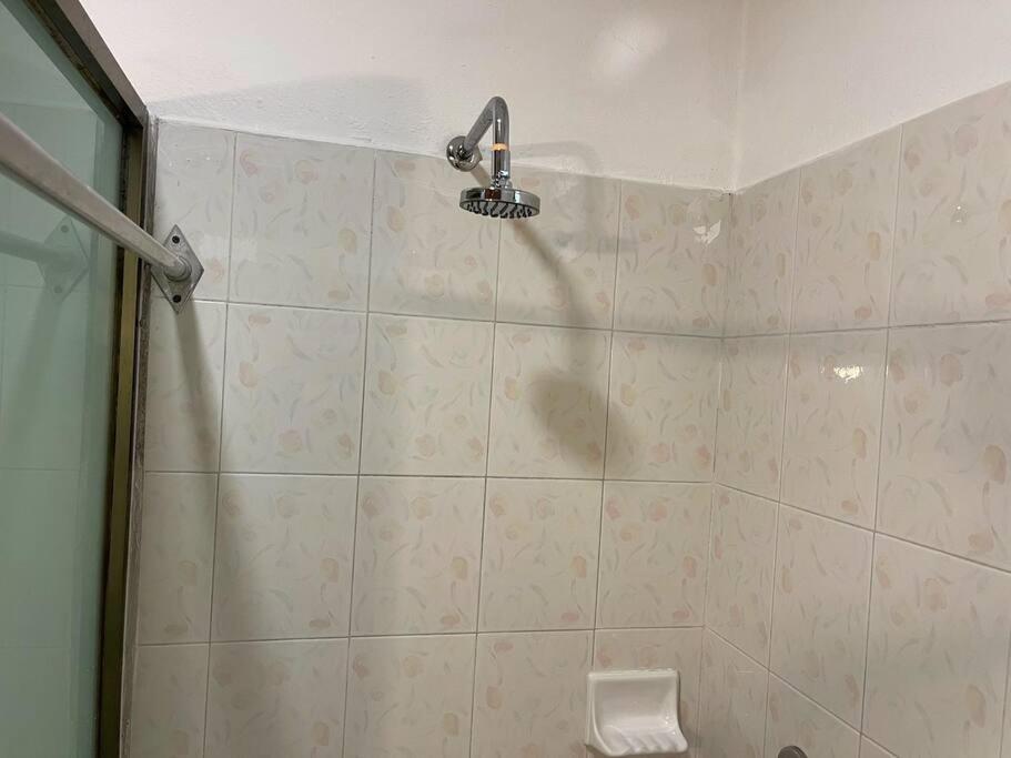 Espaciosa,centrica Y Bonita Casa, 10 Personas * Cancún